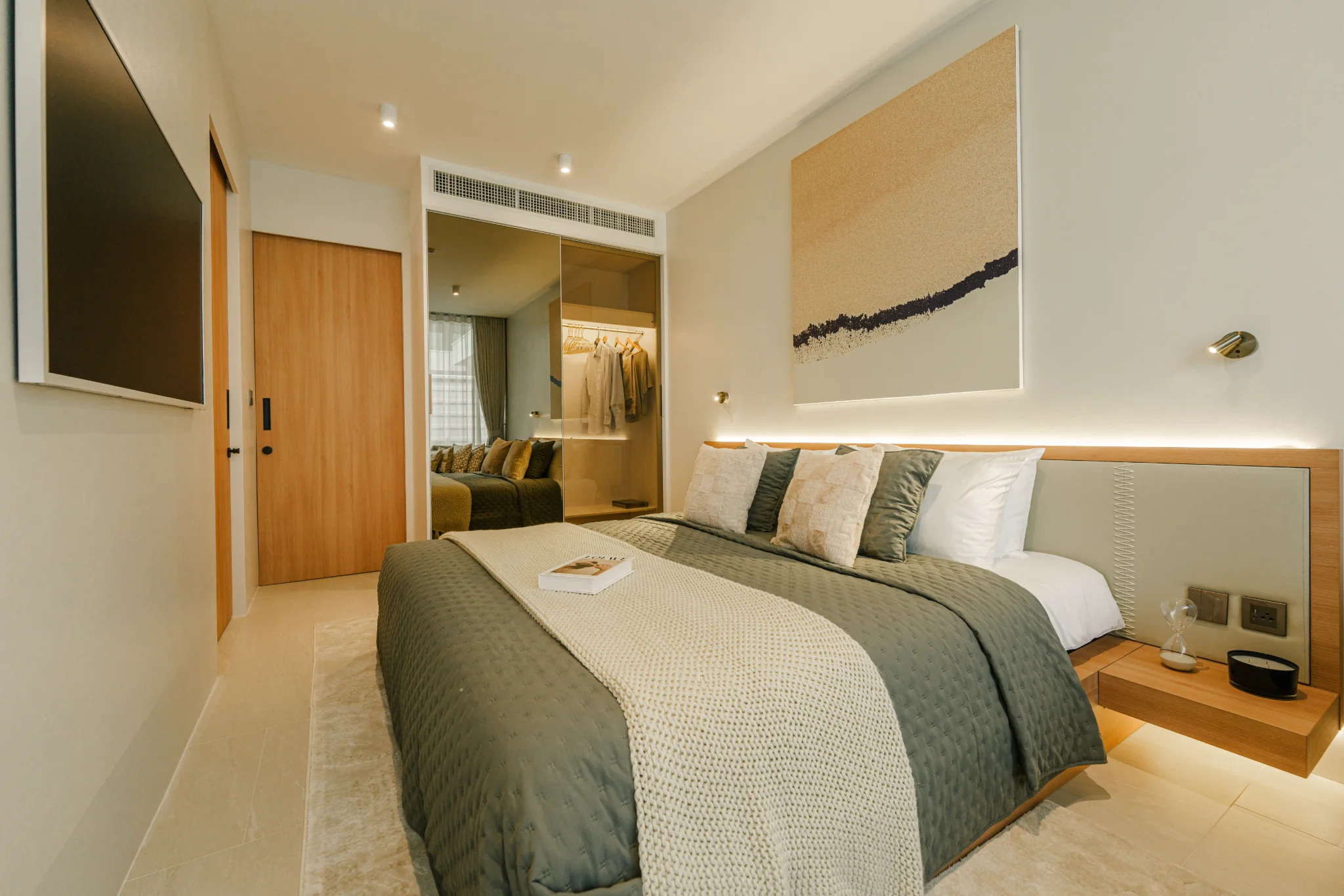 1-BEDROOM_3.webp
